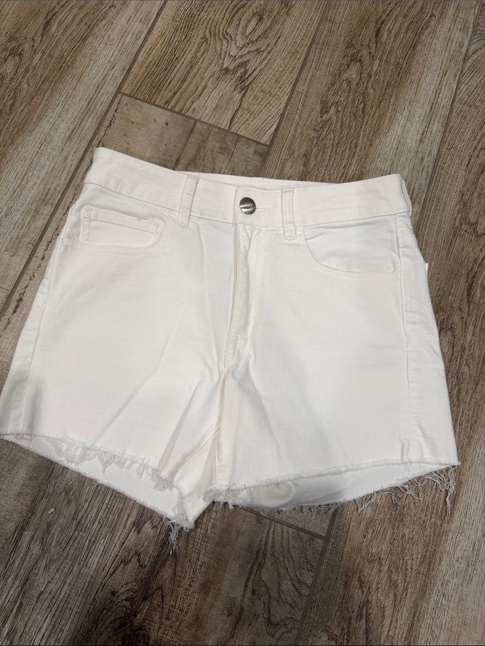 American Eagle White Shorts